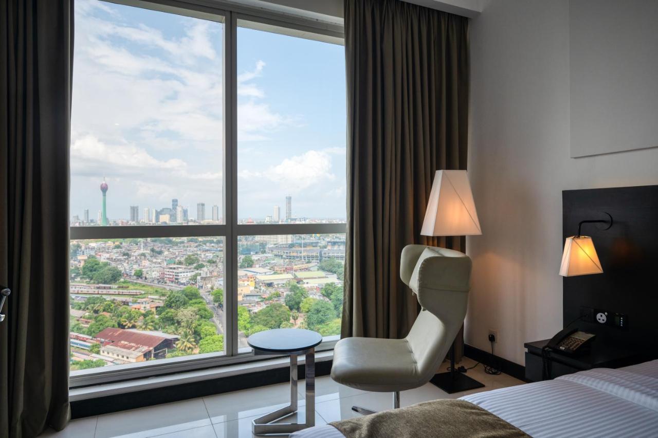 Orion City Hotel โคลอมโบ ภายนอก รูปภาพ