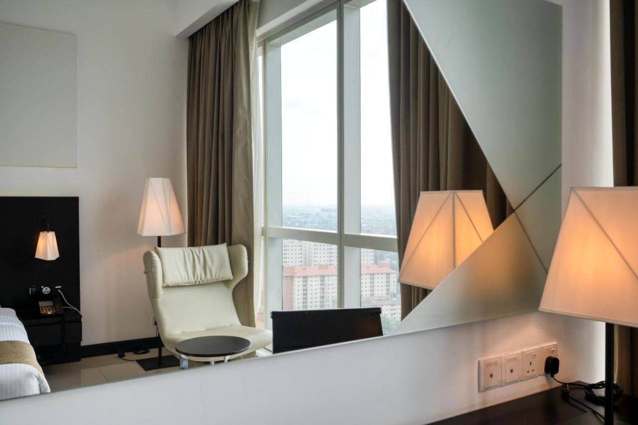 Orion City Hotel โคลอมโบ ภายนอก รูปภาพ
